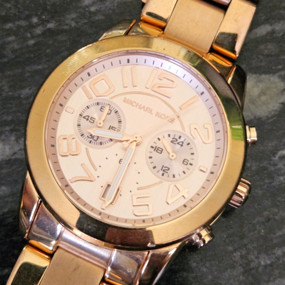 Mk Watch - image 1
